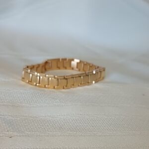Link Style Gold Tone Bracelet
